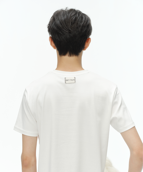 Weißes Muscle-Fit-T-Shirt mit handgenähtem Etikett